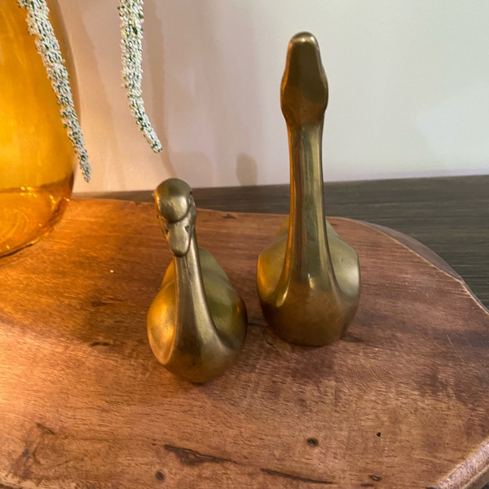 Brass Swans Figurines - Picture 2 of 7